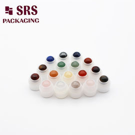 contenitore di palla di plastica con palla per bottiglia a rotoli di pietre semipreziose colorate