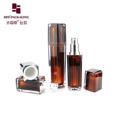 L054 Shengruisi 30ml 50ml di lusso Forma quadrata metallizzata Pompa di lozione di plastica Bottiglia per cosmetici