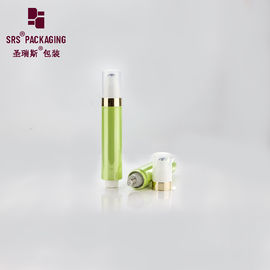 Crema per gli occhi senza aria metallizzata verde lucida di plastica cosmetica 10 ml rotolo su bottiglia